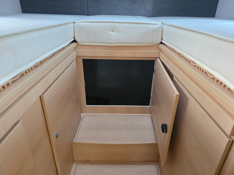 2025 Ford Transit - image 32