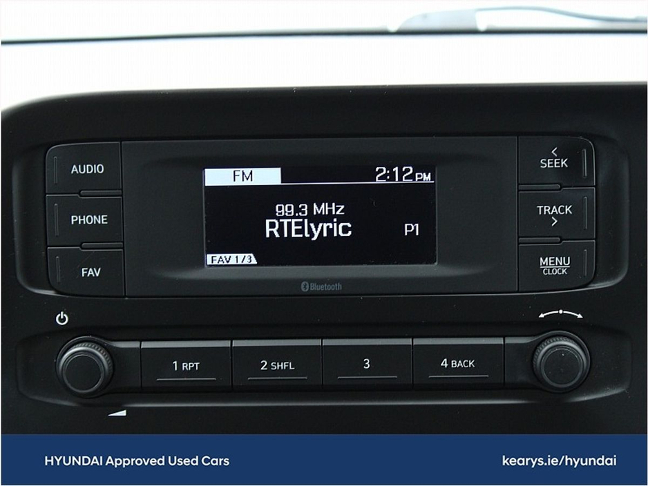 2023 Hyundai i10 - image 12