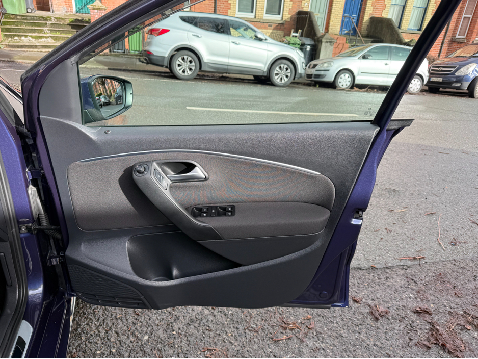 2016 Volkswagen Polo 1.2tsi Automatic, High Spec AllStar, Only 64kms, New Nct 02/2027, Apple Car Play, Android Auto, Reversing Camera, A/C, Alloys, New Timing Belt, Service & Warranty, SIMI Dealer, €12,950