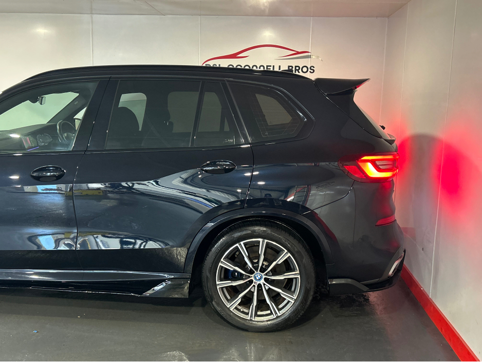 2022 BMW X5 XDRIVE45E M SPORT AUTO €59,950
