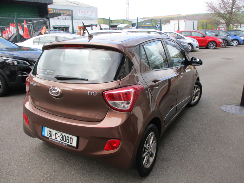 2016 Hyundai i10 - image 4
