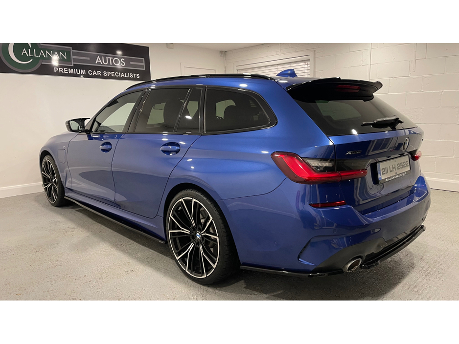 2021 BMW 3 Series - image 31