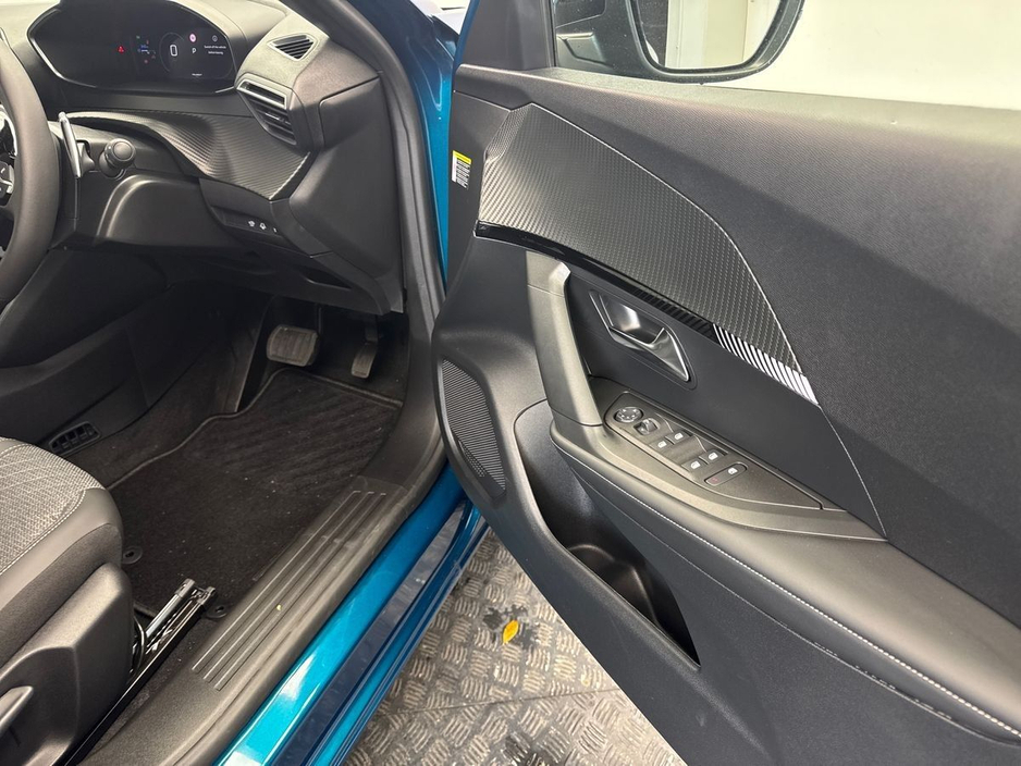 2026 Peugeot 2008 - image 11