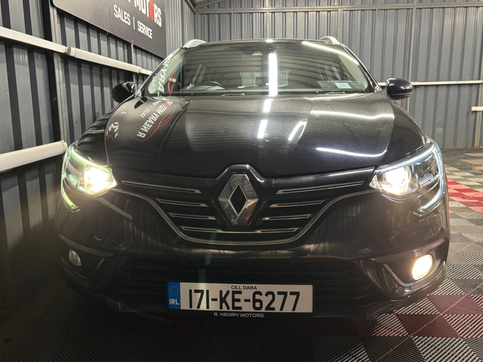 2017 Renault Megane - image 7