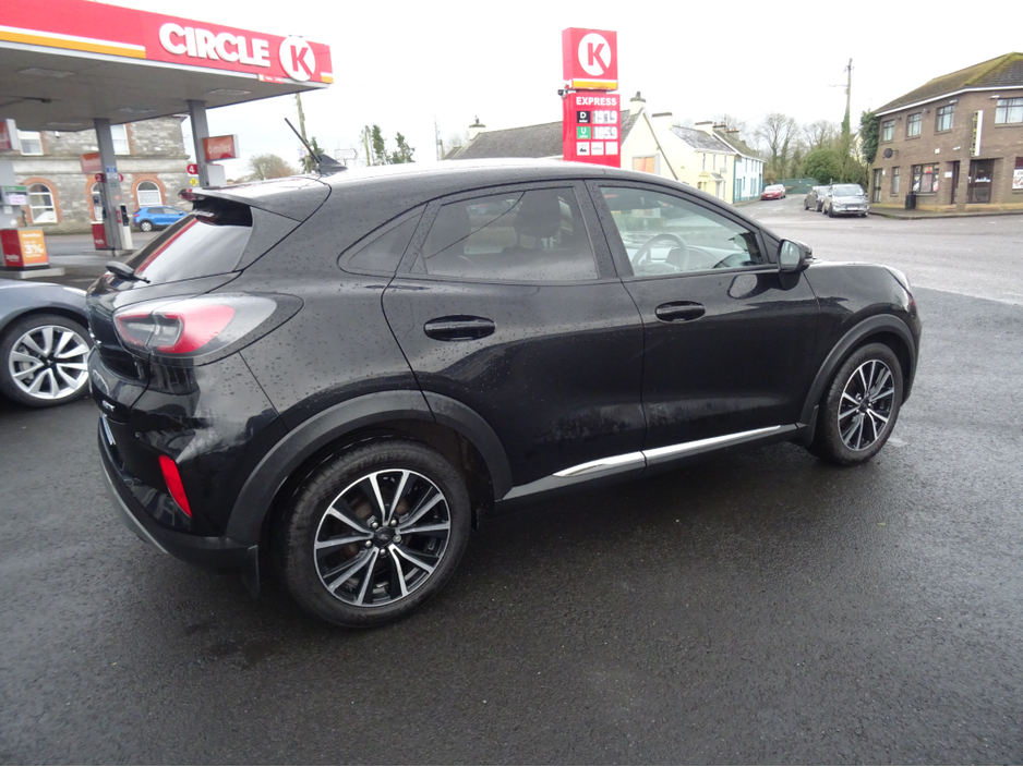 2021 Ford Puma - image 10