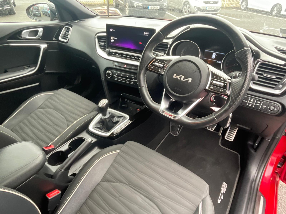 2022 Kia Ceed - image 5