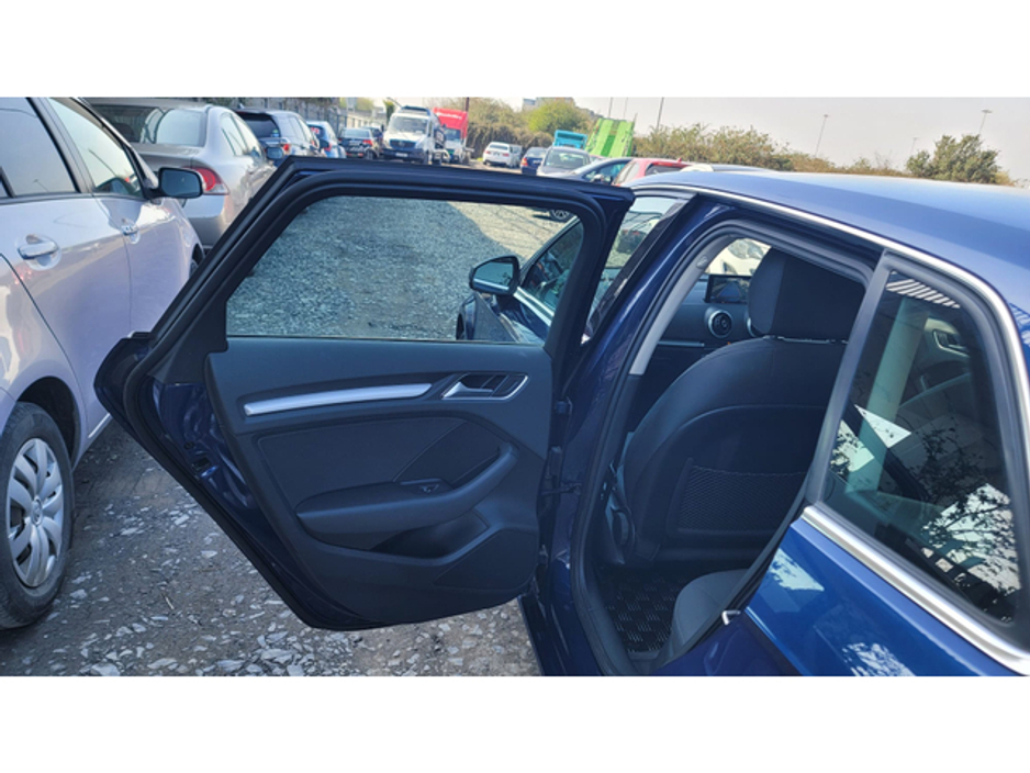 2015 Audi A3 - image 8