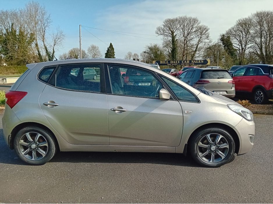 2018 Hyundai ix20 - image 4