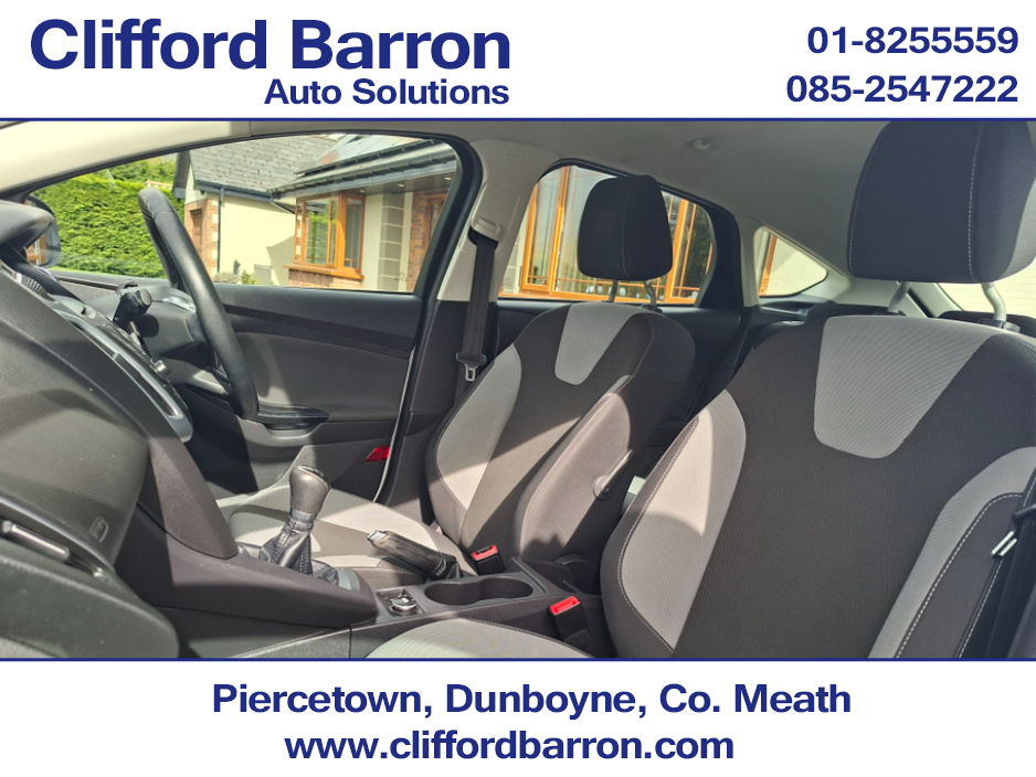 2012 Ford Focus - image 12