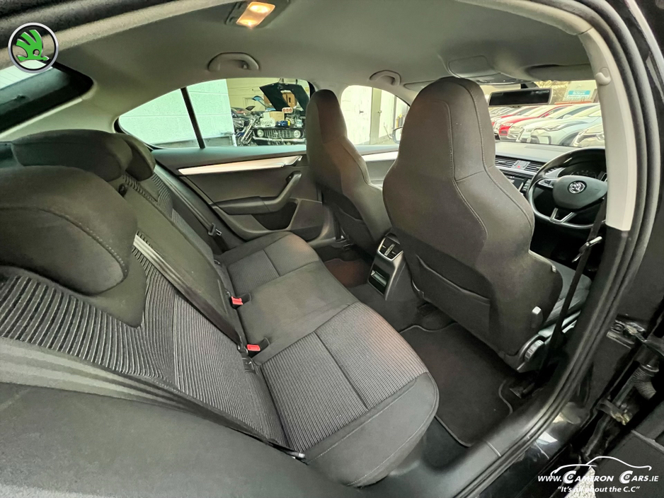 2016 Skoda Octavia STYLE 1.6 TDI CARPLAY XENON €9,950