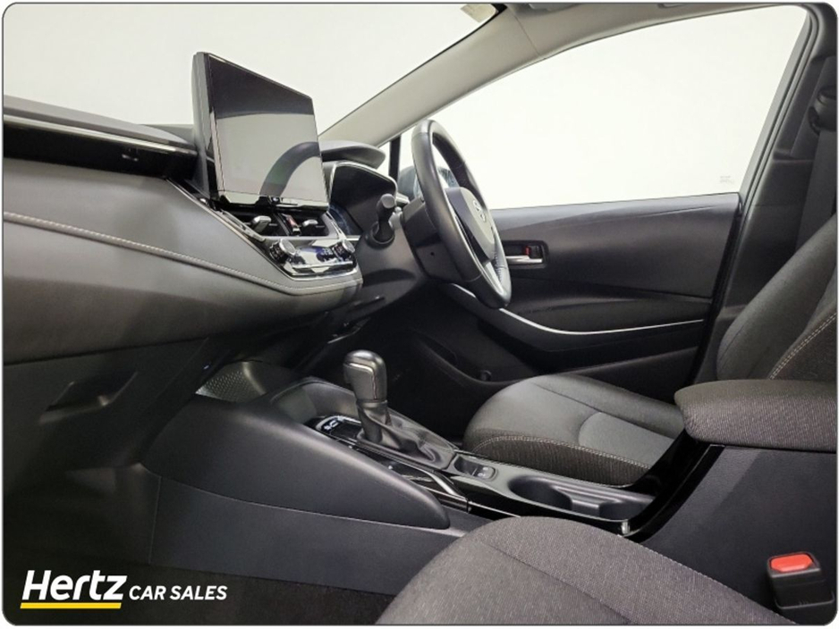 2023 Toyota Corolla 1.8 Hybrid Luna Saloon €22,795