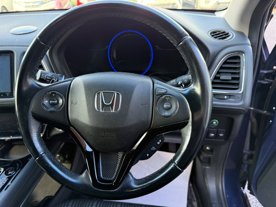 2015 Honda Vezel - image 10