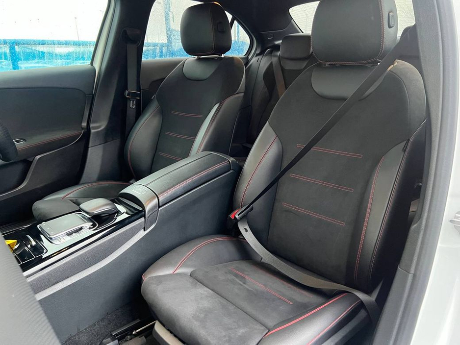 2020 Mercedes-Benz A Class A180 AMG-LINE PREMIUM PLUS 1.3 // POWERED HEATED SEATS // VIRTUAL COCKPIT // 18" AMG-LINE ALLOYS €28,900
