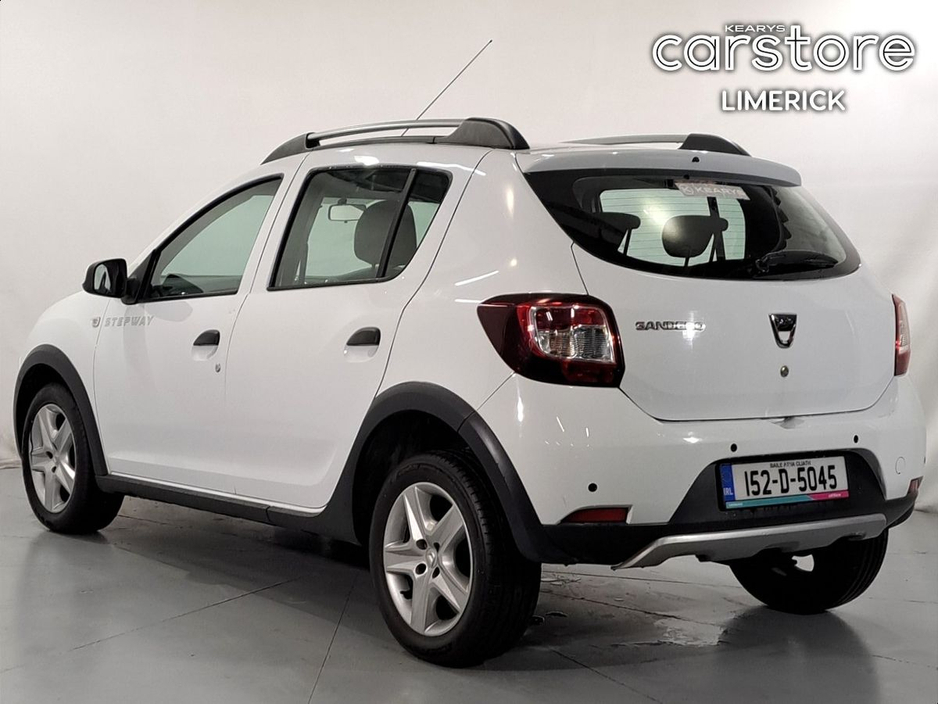 2015 Dacia Sandero Stepway TCe 90 S&S SIGNATURE €10,380
