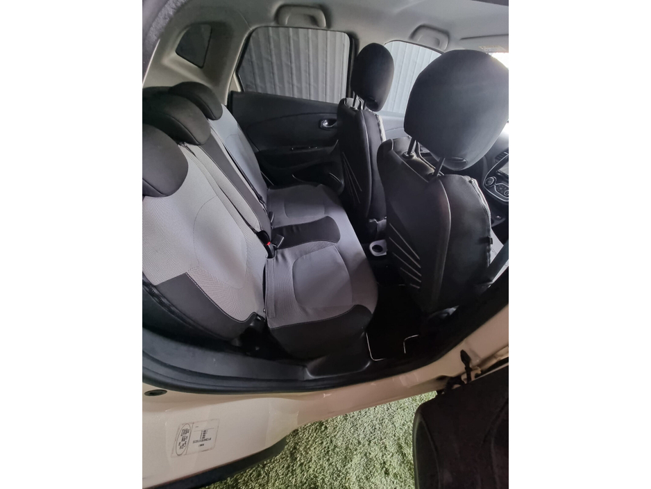 2014 Renault Captur - image 11