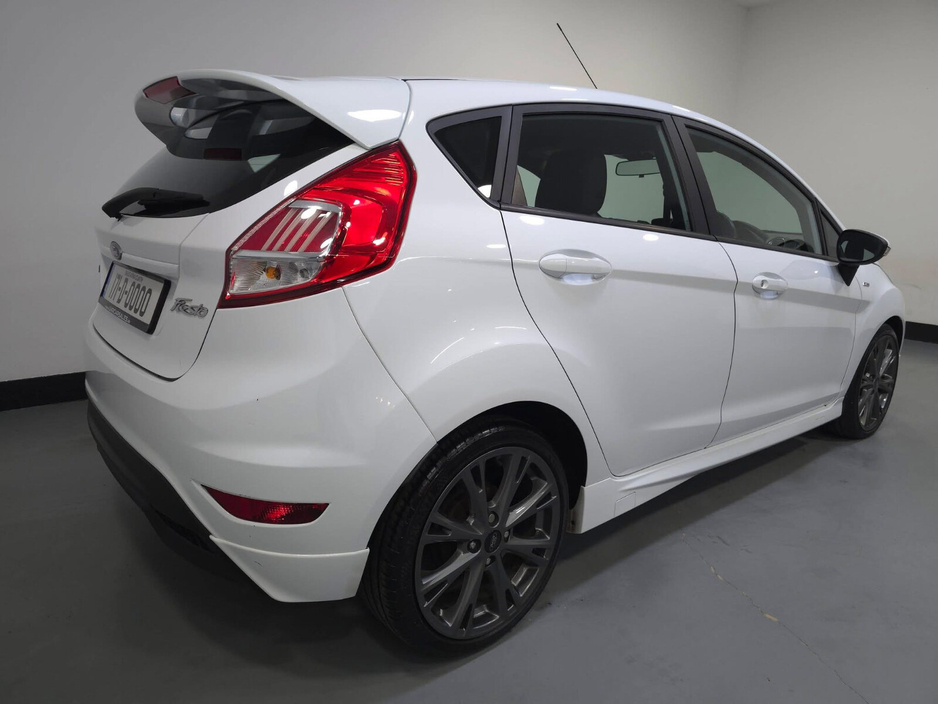 2017 Ford Fiesta  €11,950