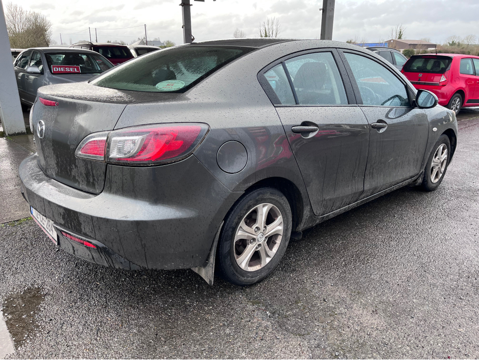 2012 Mazda Mazda3 - image 4