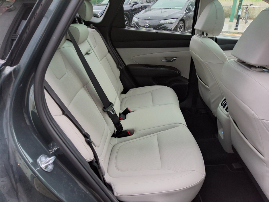 2025 Hyundai Tucson PLATINUM PHEV - Pan Roof - Elec. Tail Gate - 360 Cam - €46,950