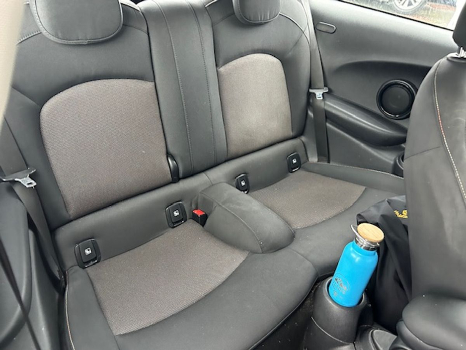 2022 MINI Hatch - image 15