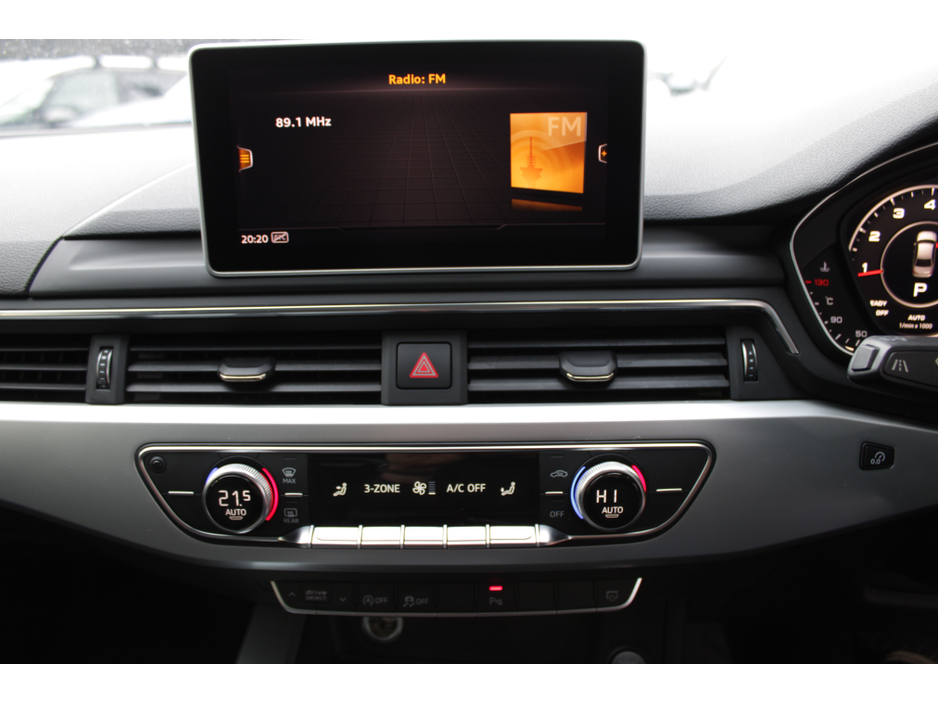 2017 Audi A4 2017 AUDI A4 QUATTRO €25,950