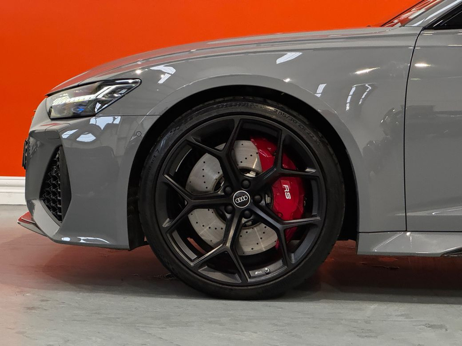 2024 Audi RS6 - image 11