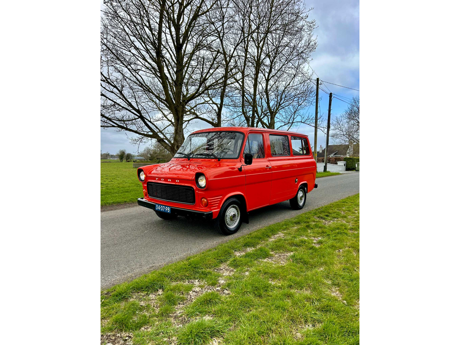 1976 Ford Transit Custom Kombi - image 3
