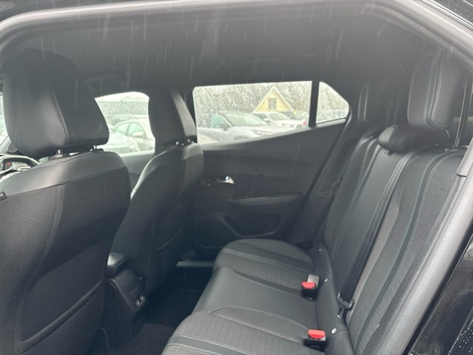 2023 Peugeot 2008 ALLURE 1.2 100 6.4 4DR €20,000