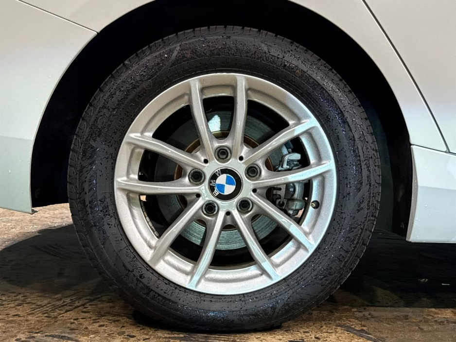 2019 BMW 1 Series - image 11