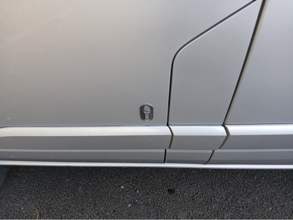 2019 Ford Transit Custom - image 11