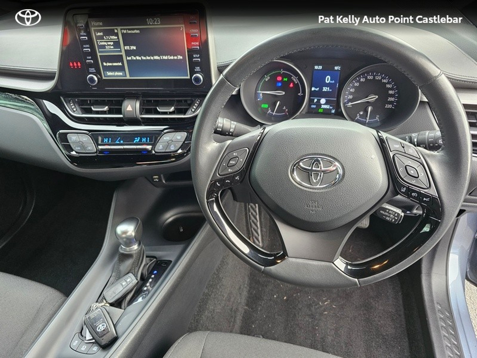 2023 Toyota C-HR C-HR HYBRID LUNA €29,900