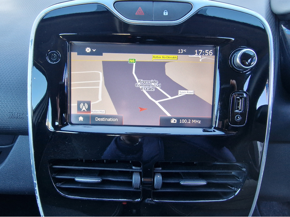 2016 Renault Clio - image 20