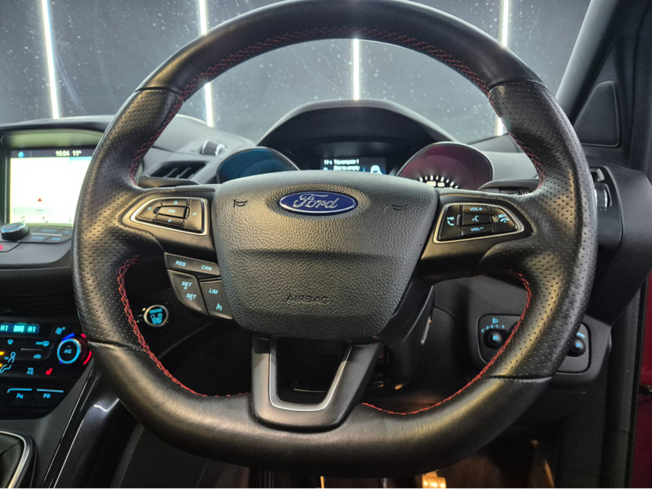 2019 Ford Kuga - image 14