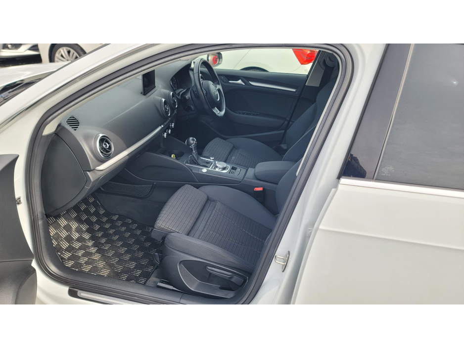 2013 Audi A3 - image 14