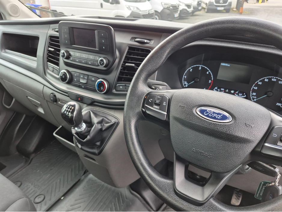 2022 Ford Transit - image 12