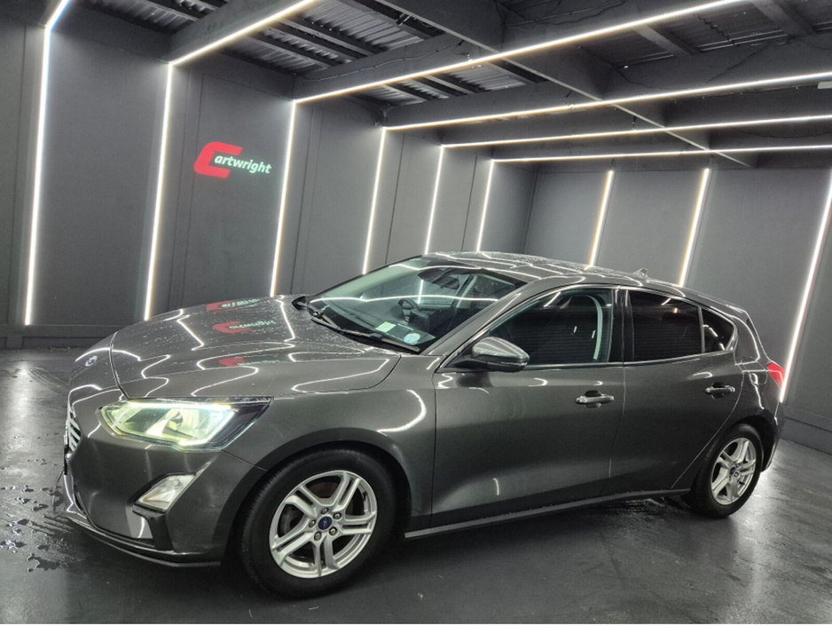 2019 Ford Focus - image 15