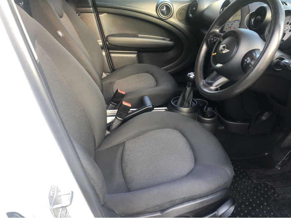 2014 MINI Countryman COUNTRYMAN COOPER DIESEL €9,950