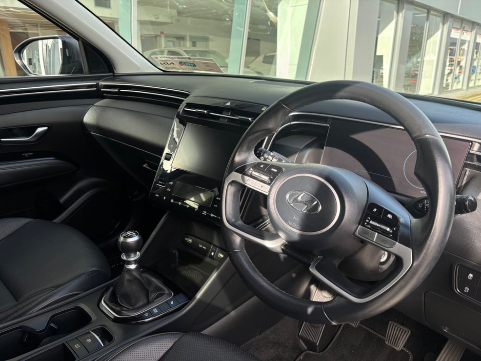 2023 Hyundai Tucson - image 2