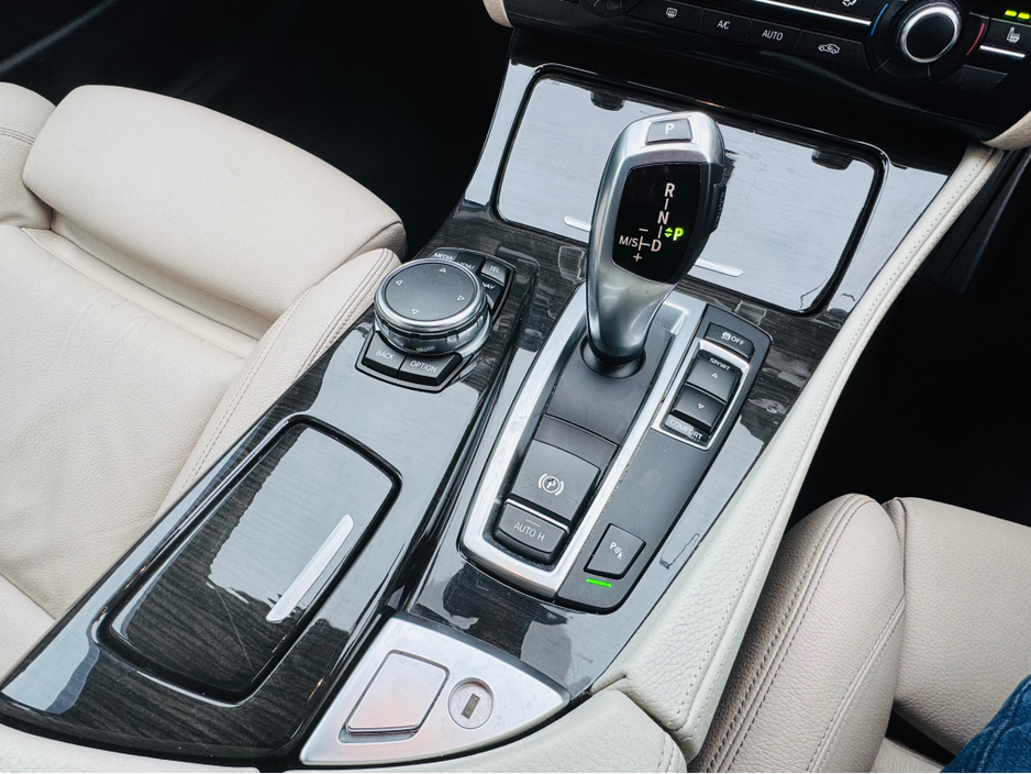 2016 BMW 5 Series 520d M-SPORT AUTO €18,950