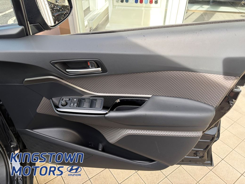 2021 Toyota C-HR - image 8