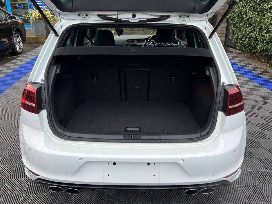 2014 Volkswagen Golf R 4MOTION 2.0 TSI // NEW PRETORIA ALLOYS // LEATHER INTERIOR // REVERSE CAMERA €24,900