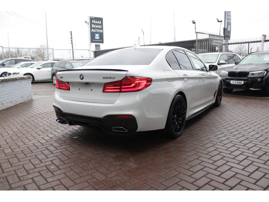 2020 BMW 5 Series - image 5