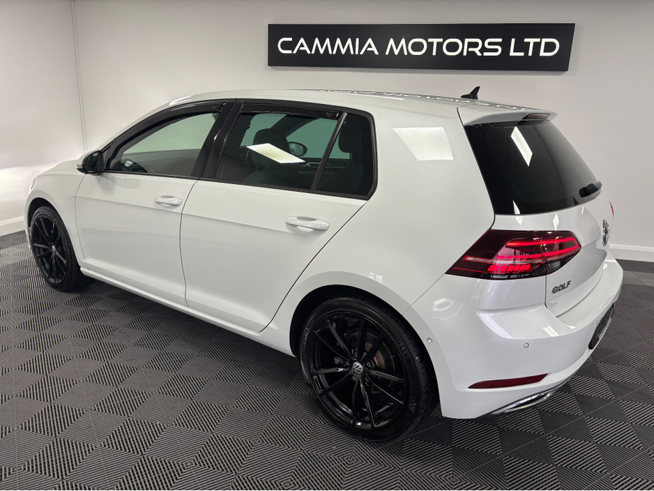 2019 Volkswagen Golf *VOLKSWAGEN GOLF TSI* *LOW MILEAGE* *HEATED LEATHER ELECTRIC SEATS* *WIDE PRONAV SCREEN* *REVERSE CAMERA* *PARKING SENSORS* *DSG AUTOMATIC* *FINANCE AVAILABLE* *TRADE INS WELCOME* €21,950