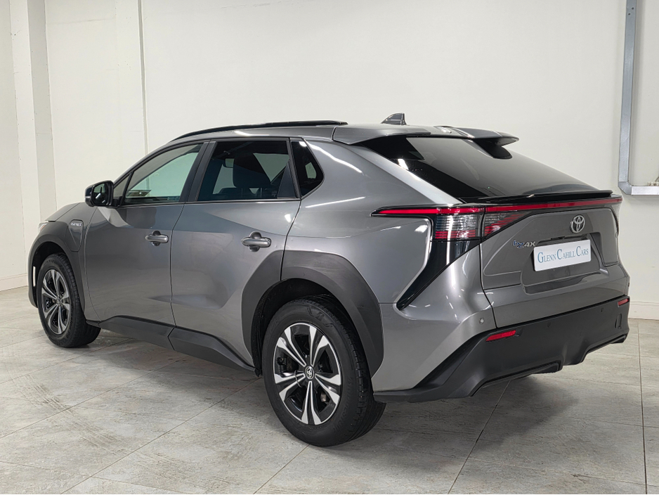 2024 Toyota bZ4X - image 9