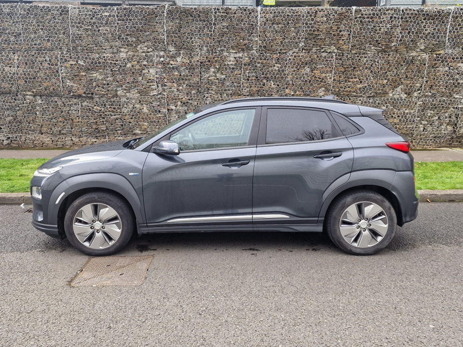 2020 Hyundai Kona - image 10