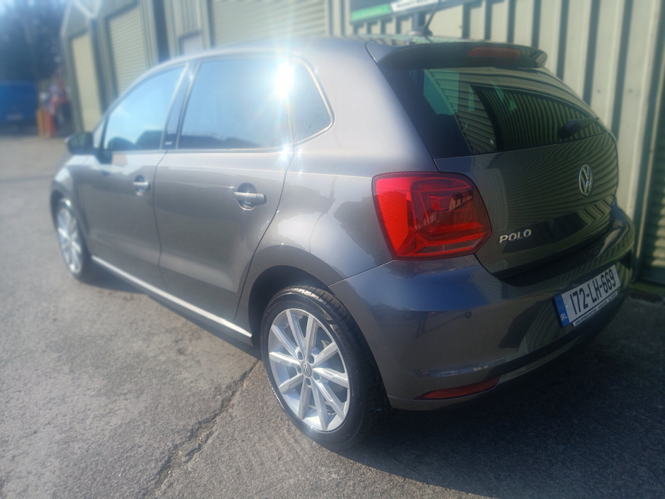 2017 Volkswagen Polo - image 11