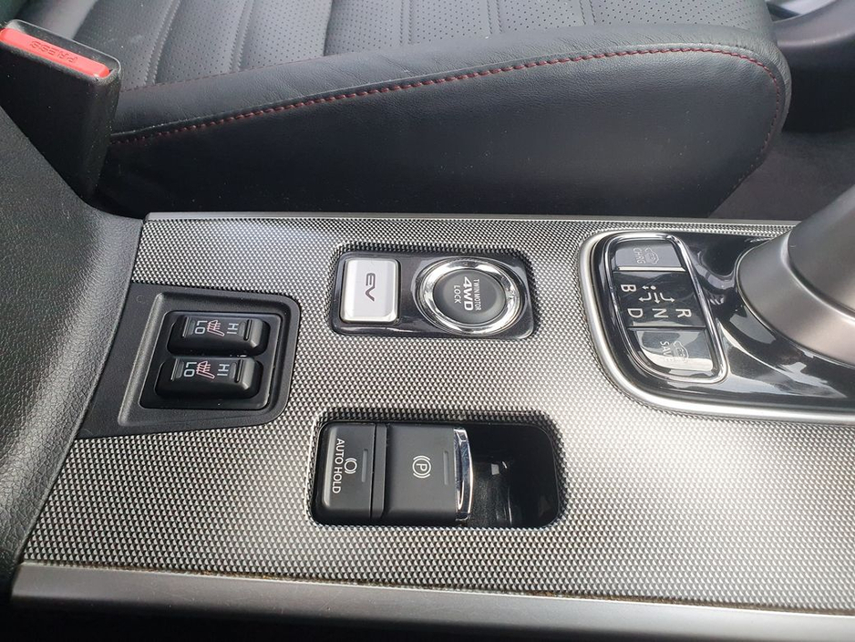 2017 Mitsubishi Outlander - image 15