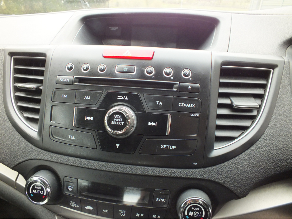 2014 Honda CR-V - image 10