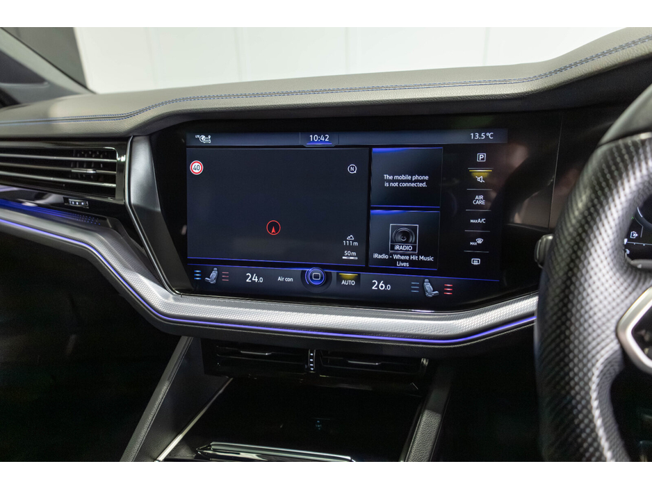 2021 Volkswagen Touareg - image 19