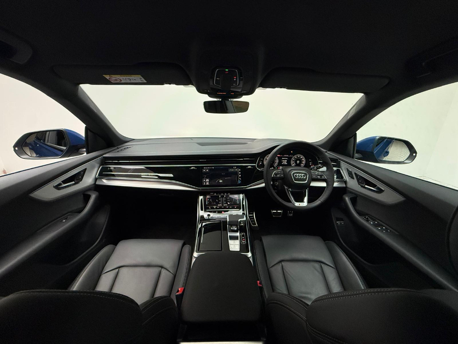 2025 Audi Q8 55 TFSI E S LINE 394HP QUATTRO €94,990