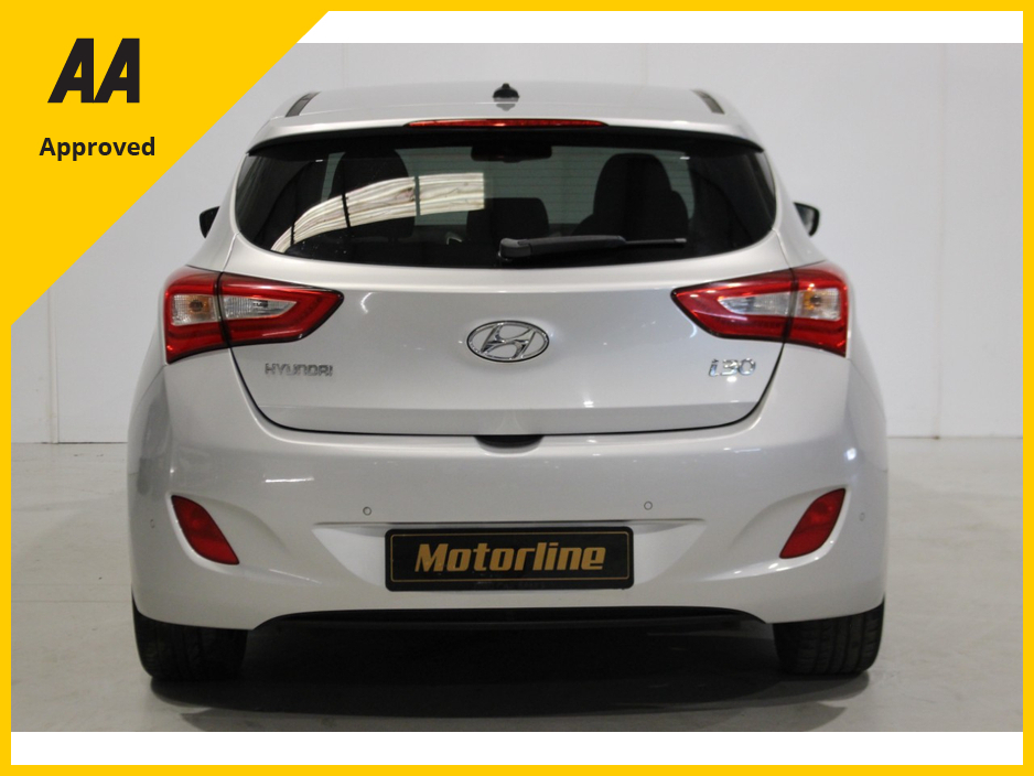 2016 Hyundai i30 - image 6